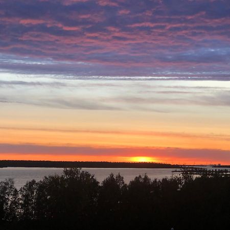 Two Bedroom Apartment Best View To The Sea Glassed Balcony Free Private Parking Kemi Exteriör bild